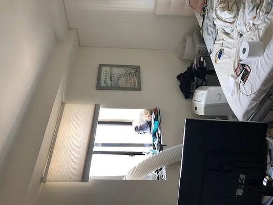 Rented by 18 REALTY | media 8