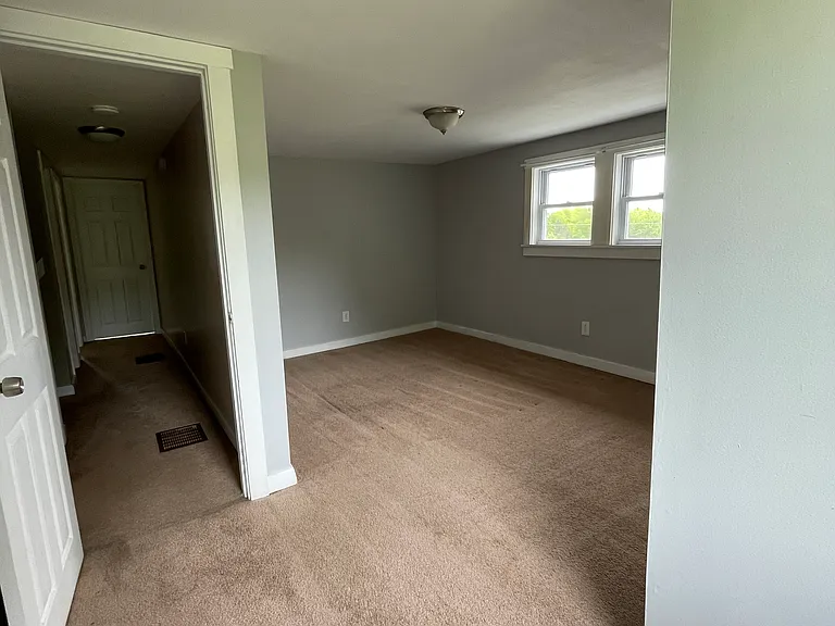 979 Barnestown Rd — Photo 8