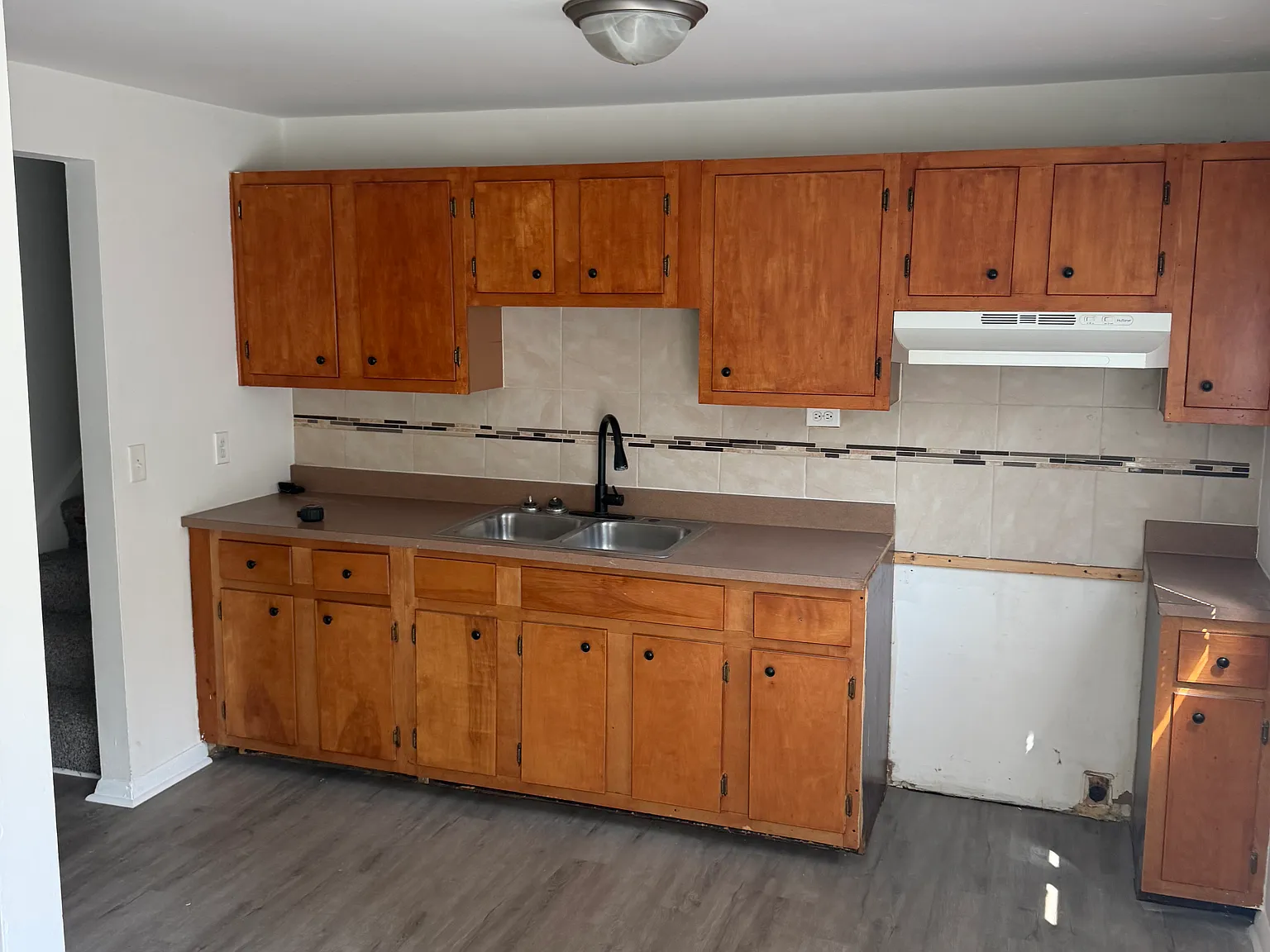3 bed, 1080 sqft, $1,500 — Photo 3