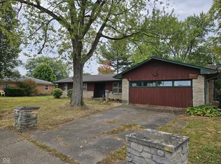 1407 Miami Ct S, Plainfield, IN 46168