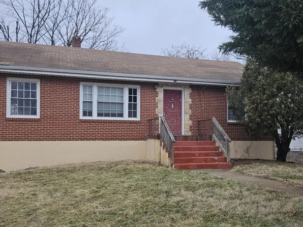 2718 Meadowview Dr NW, Roanoke, VA 24017