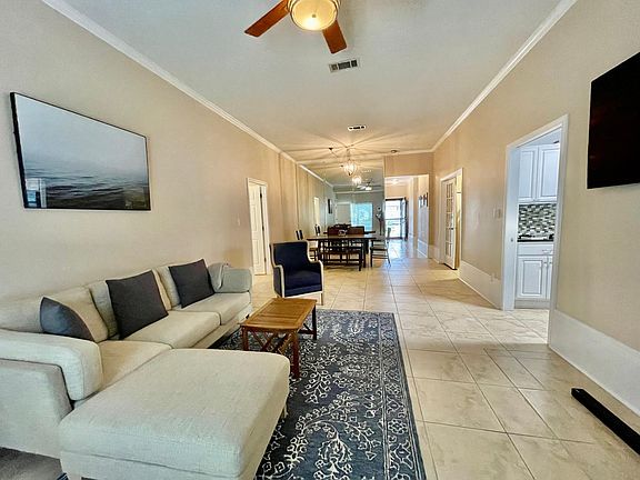 3rd image of 1365 Greenvista Ln