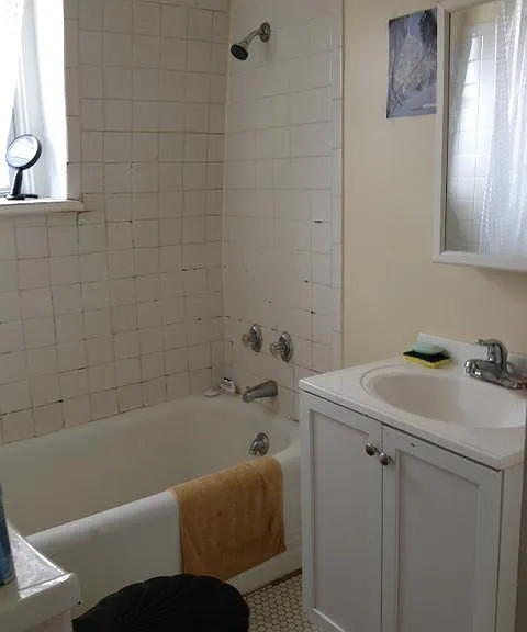 390 Madison Ave #B — Photo 4