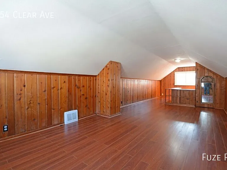 654 Clear Ave — Photo 14
