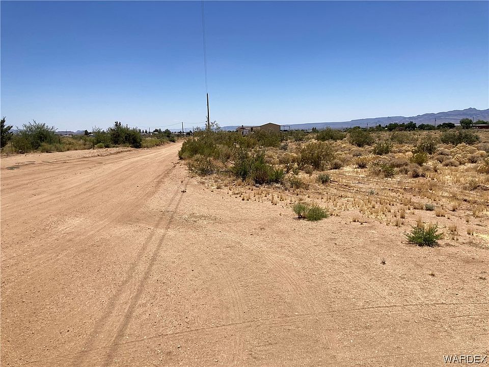 2nd image of 3913 N Alpine Road