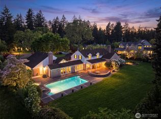 11309 Clovercrest Dr SW, Tacoma, WA 98499