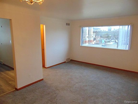 2nd image of 17483 Allen St Unit 2