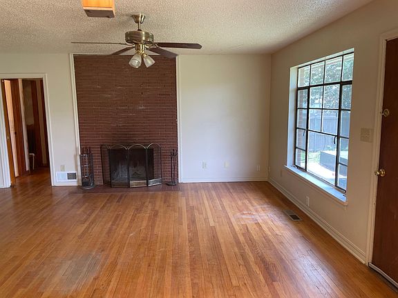 5th image of 4646 NW 19th St