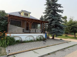 510 E Bruce Ave, Carbon, AB T0M0L0