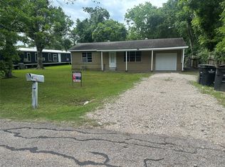 1903 W Sidnor St, Alvin, TX 77511