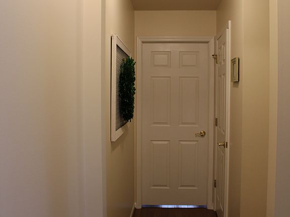 2nd image of 5561 Woodfield Pkwy