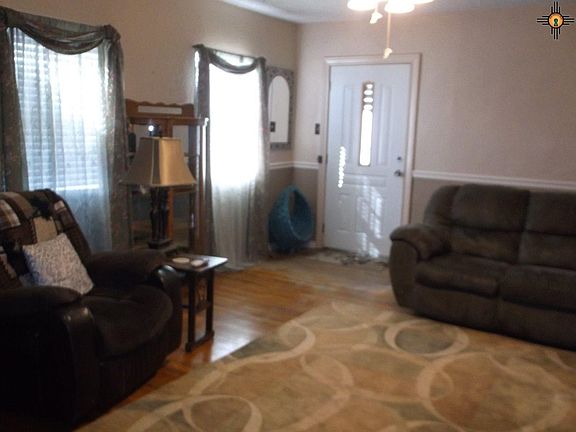 5th image of 110 W Cherry Ln