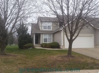 14862 Robinson St, Overland Park, KS 66223