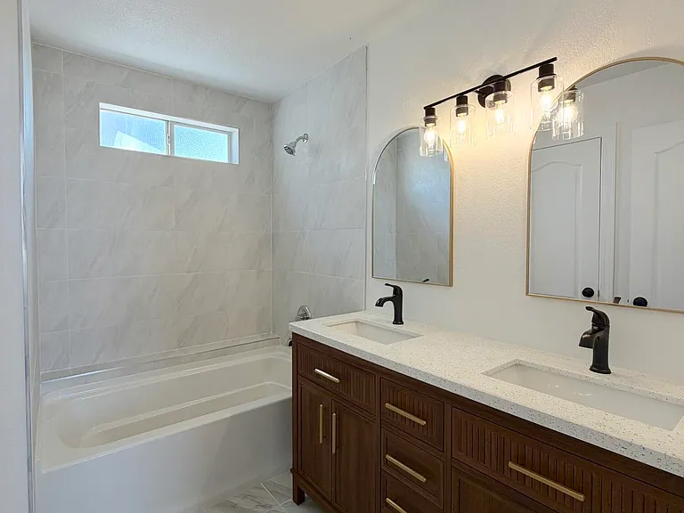 1924 Sun Tide Dr — Photo 26