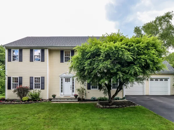 4 Marsh Pond Lane #4, Monroe, CT 06468