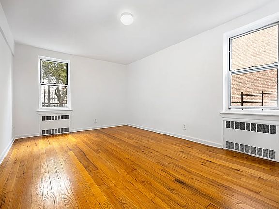 5th image of 6505 Yellowstone Blvd APT 2B