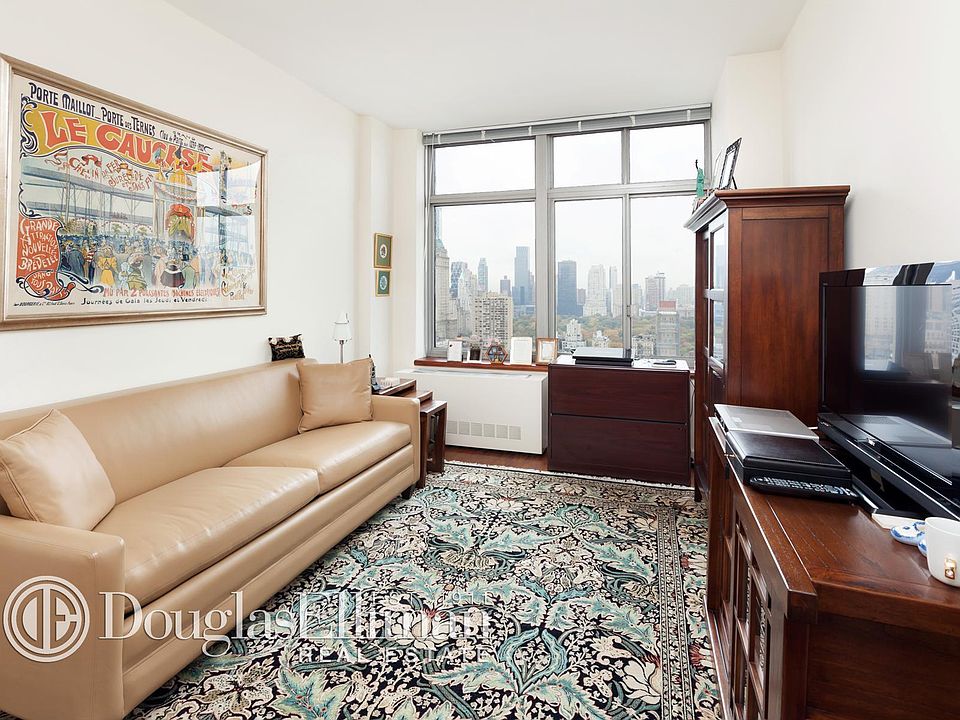1st image of 188 E 64th St APT 3304