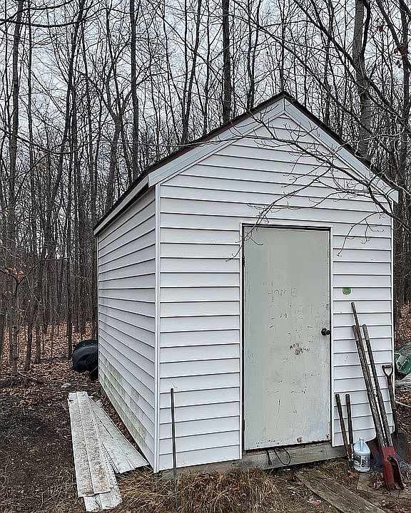 2nd image of 5625 Pratt Rd