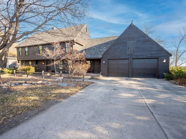 1961 Knollwood Dr, Fairmont, MN 56031