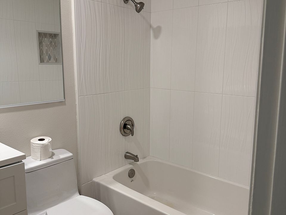 1st image of 22340 James Alan Cir