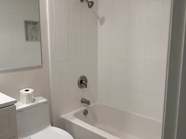 22340 James Alan Cir, Chatsworth, CA 91311