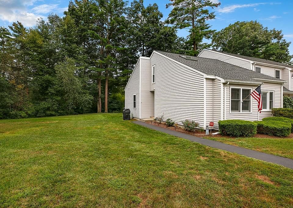 1st image of 26 Prudence Crandall Ln #26