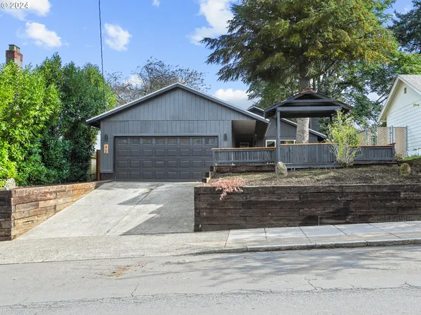 42 SE 74th Ave, Portland, OR 97215