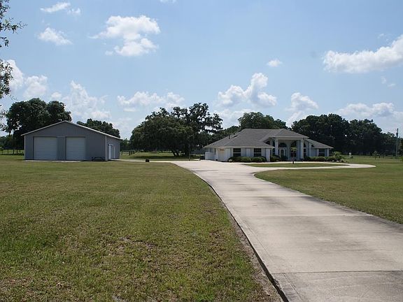 3rd image of 3225 Oak Arbor Ct