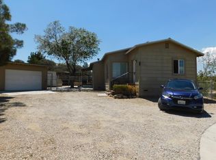10335 Ranchero Rd, Oak Hills, CA 92344