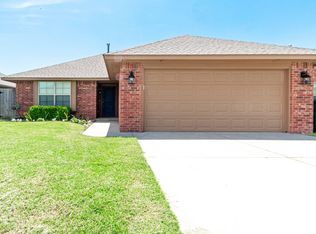 8037 Waters Edge Way, Oklahoma City, OK 73135