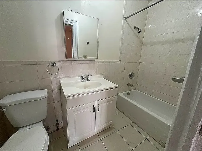 725 9th Ave #2A — Photo 5