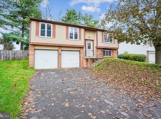 19013 Perrone Dr, Germantown, MD 20874