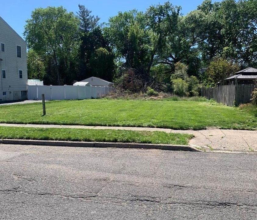 1st image of 226 Whittier Ave