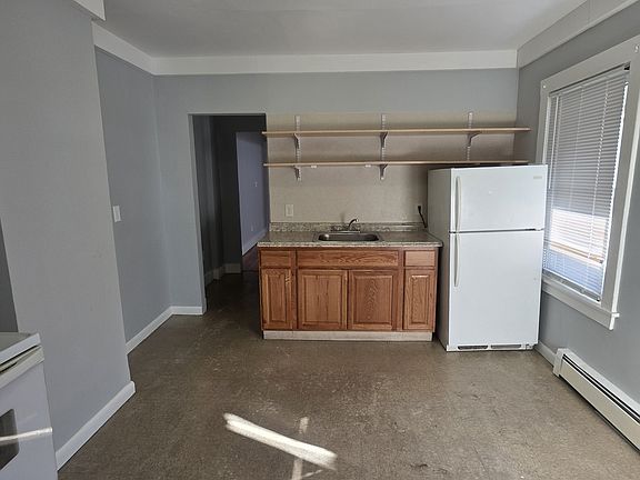 4th image of 298 Oakland St #2L