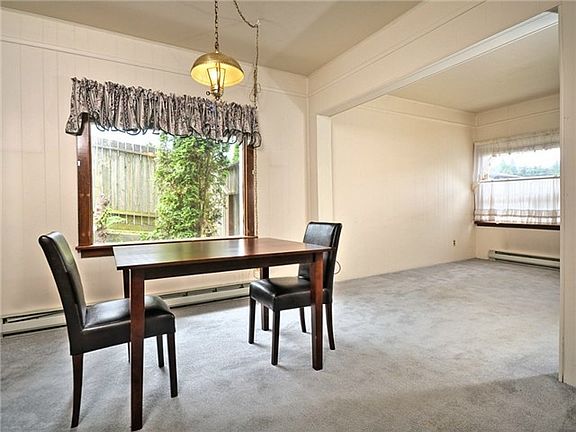 3rd image of 3331 Hoyt Ave