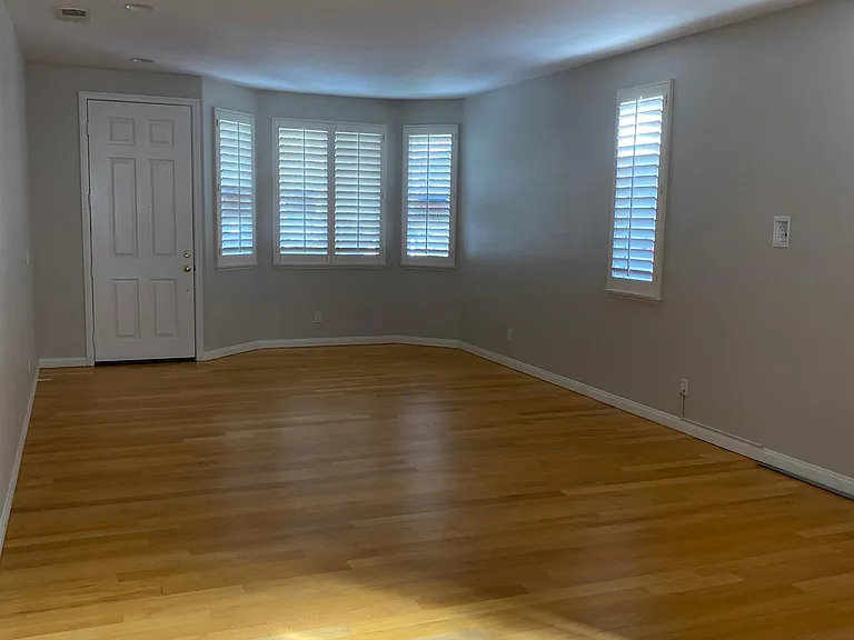 6919 Tradewinds Dr — Photo 4