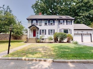 12 Waverley Oaks Rd, Waltham, MA 02452