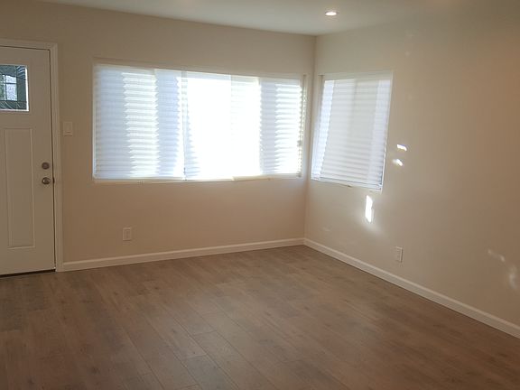 3rd image of 529 Sicard St