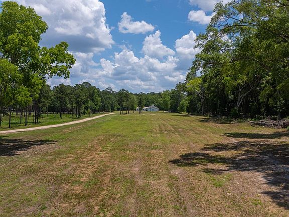 4th image of 270 Macedonia Rd
