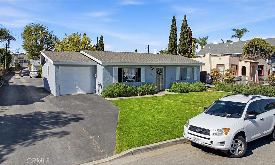 1st image of 2525 Elden Ave
