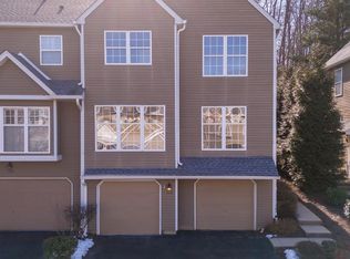 113 Weybridge Dr, Malvern, PA 19355
