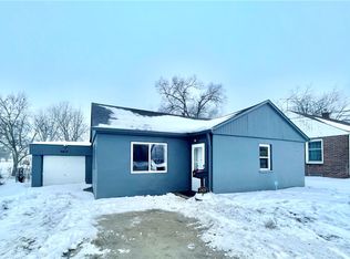 2410 56th St, Des Moines, IA 50310