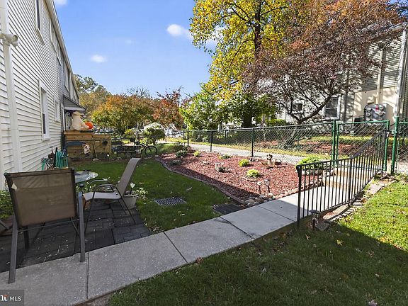4th image of 20 Hillside Rd