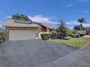 1060 SW 55th Way, Margate, FL 33068