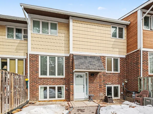 146 Salter Cres, Ottawa, ON K2K 1Y8