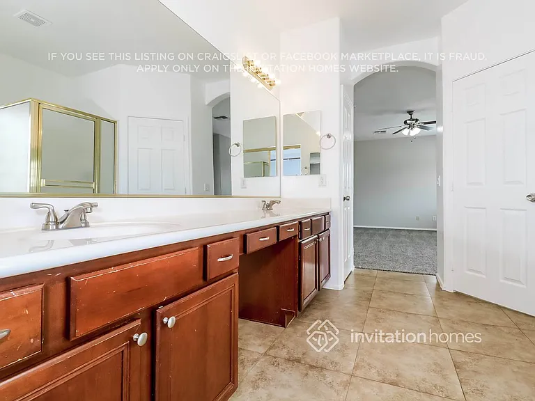 8806 W Gardenia Ave — Photo 15
