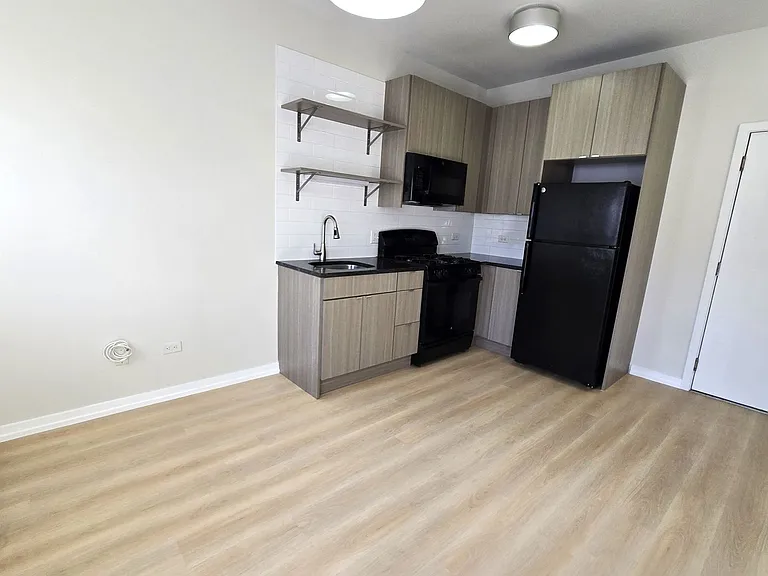 5051 N Kenmore Ave — Photo 38