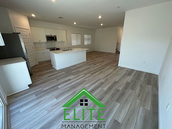 3rd image of 12616 Ironbow Way
