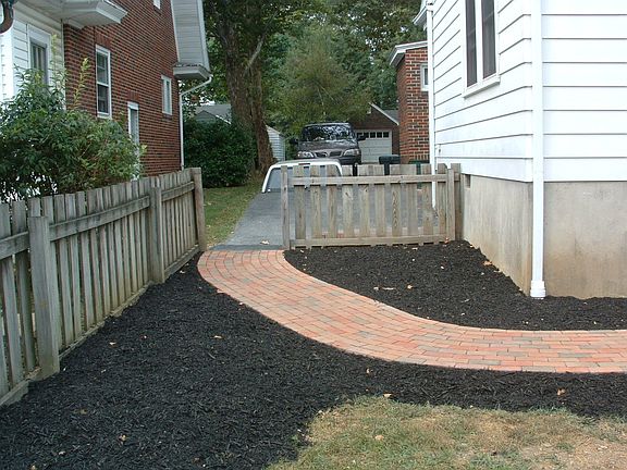 Side walk from driveway-back