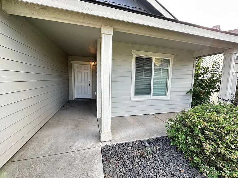 7810 W Kayak Ct — Photo 2